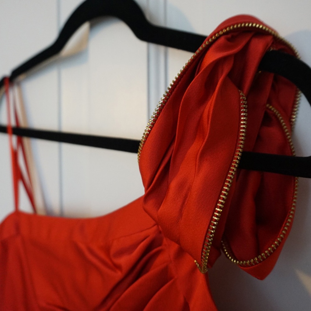 BCBGMAXAZRIA Red One Shoulder Dress NWT